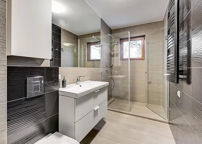 Aquarius By Grand Apartment *